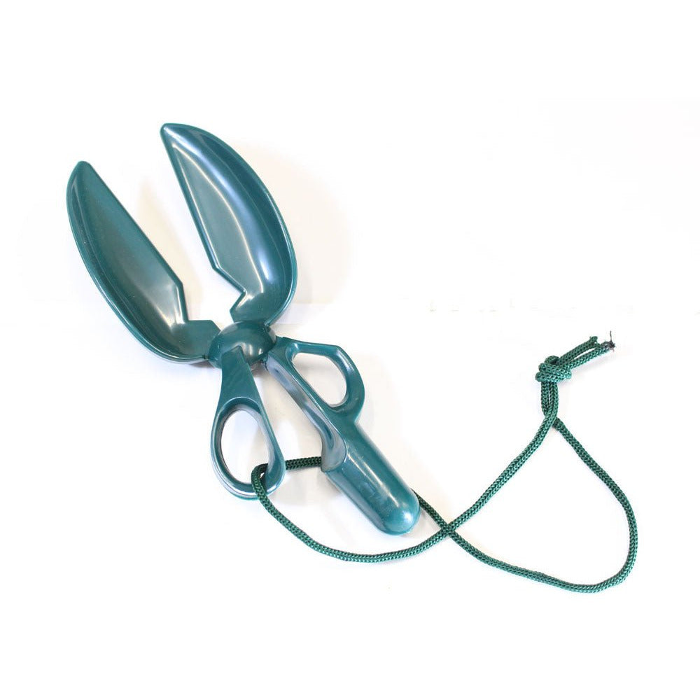 Walking The Dog Kit, Including Lighted Collar, Retractable Leash W/ Light & Bags, & Scooper - KIT-B2900 - ToolUSA