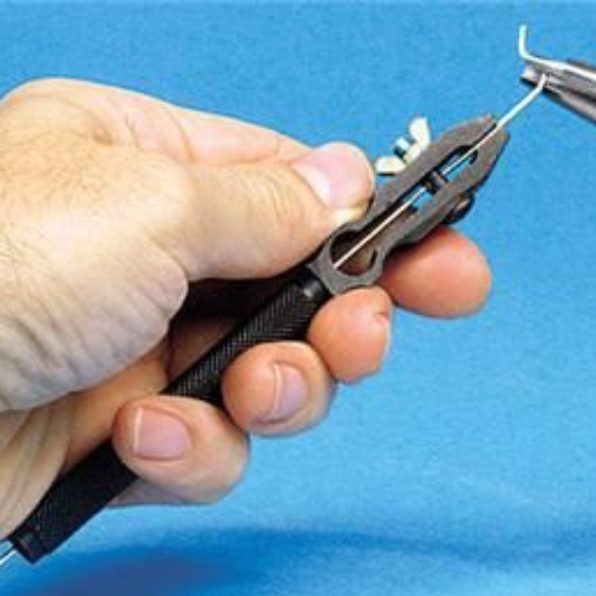 Hollow Wire Vise - TJ01-07150