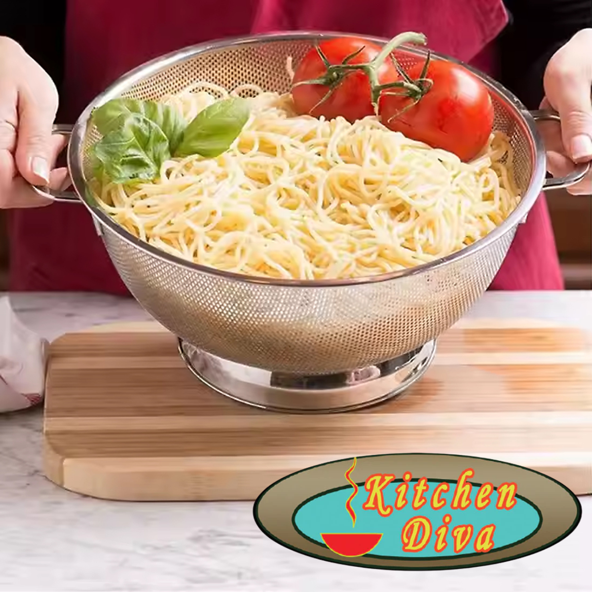 Fine Mesh Kitchen Strainer | Stainless Steel | 7" Top Diameter | 3" Height | Versatile Usage | Ergonomic Handles | Ideal for Straining, Draining, Steaming