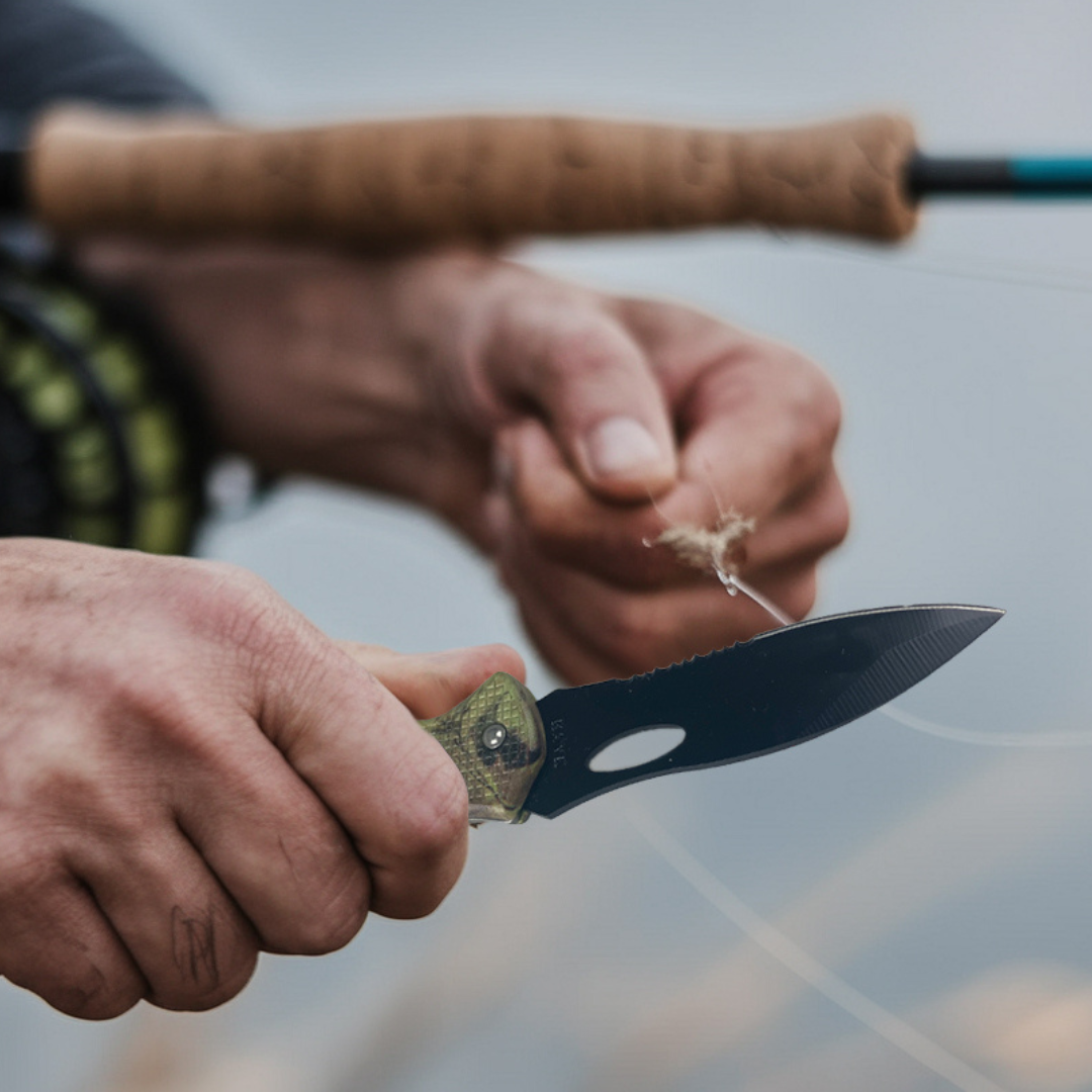 7.5" (19.1 cm) Hunting & Fishing Knife | 3" (7.6 cm) Black-Coated Stainless Steel Blade