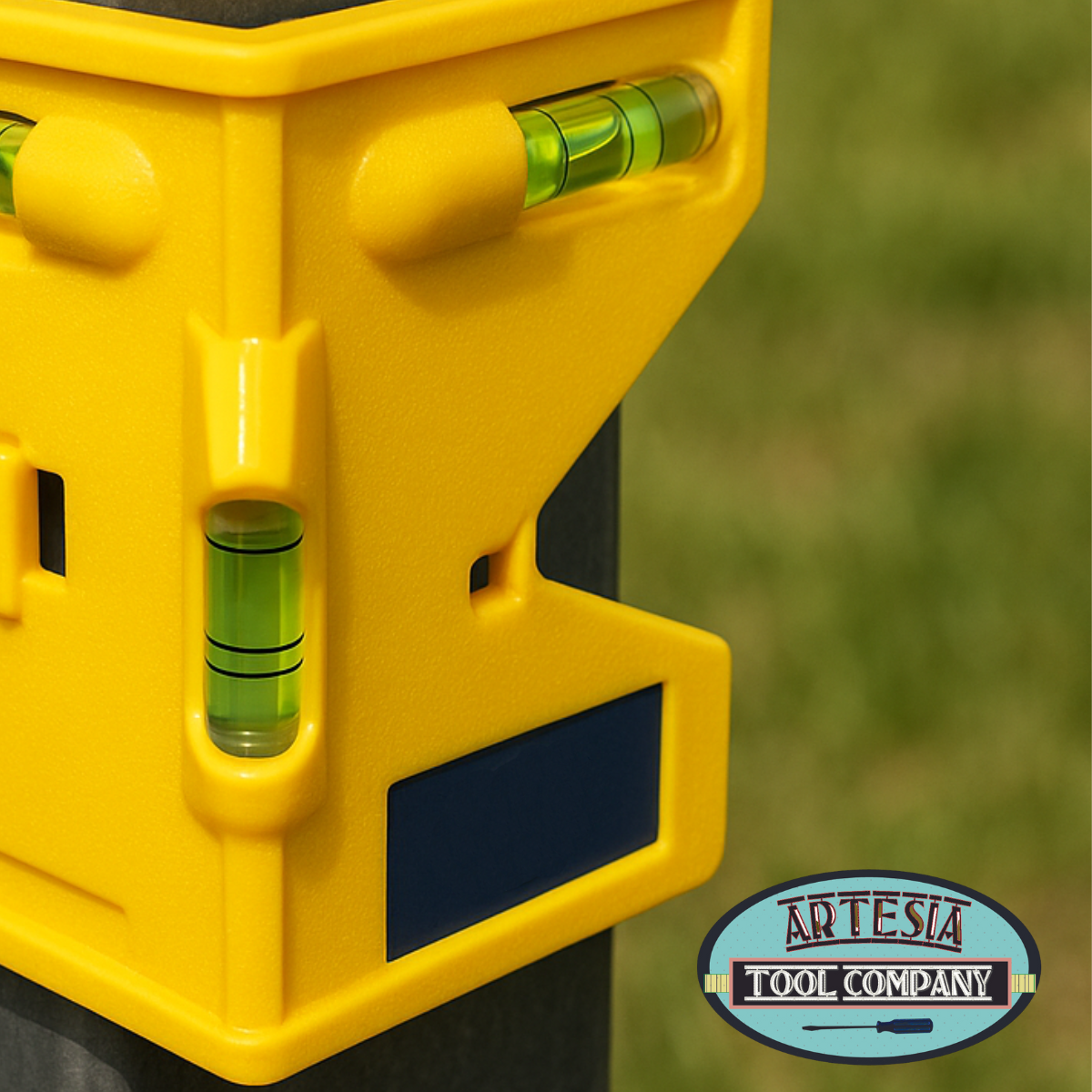 Angle Post Level with Magnetic Base & Elastic Strap