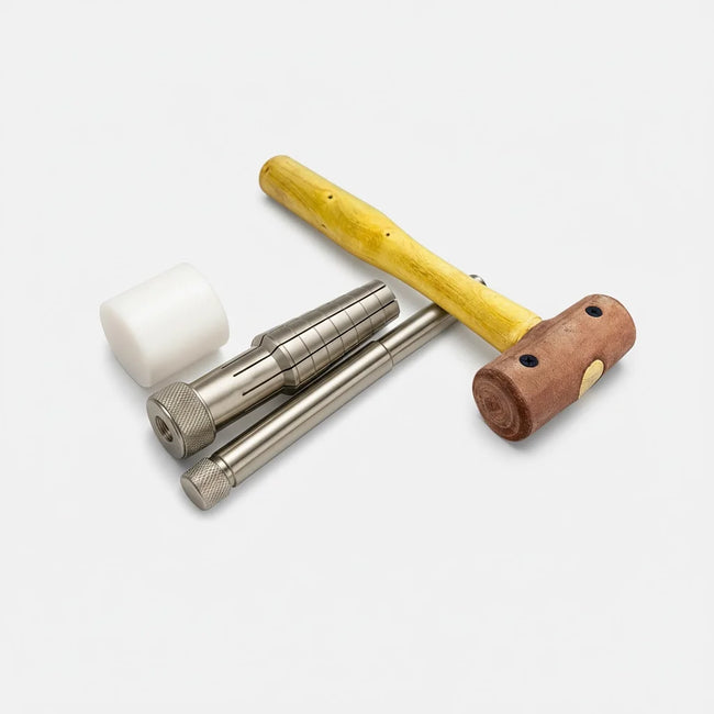 Rathburn Ring Stretcher & Rawhide Mallet Kit – Professional Ring Resizing Tool Set with 6-Step Mandrel, Universal Pressure Slots & Non-Marring Jewelry Mallet